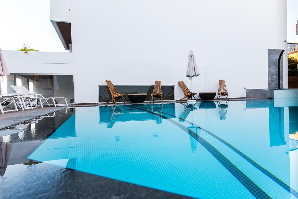Kahlua Sea View Suites Херсонісос Екстер'єр фото